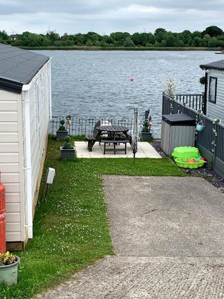 Lovely 4 Berth Caravan On 7 Lakes Country Park At Crowle North Lincolshire酒店 外观 照片